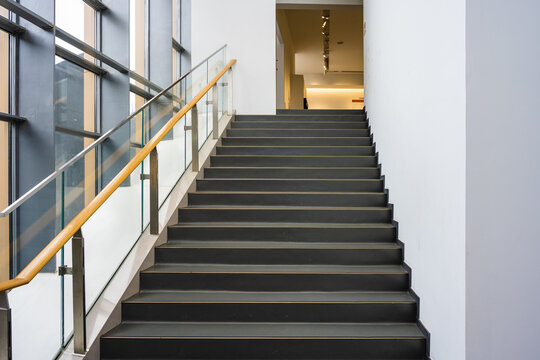 现代建筑楼梯