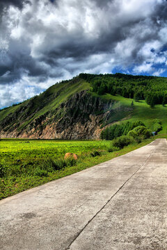 阿尔山草原公路