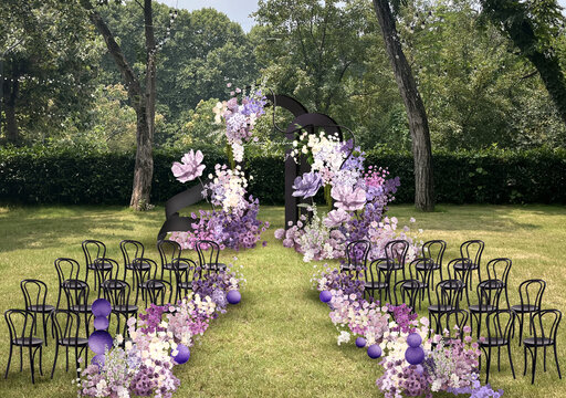 粉紫色户外草坪婚礼仪式区