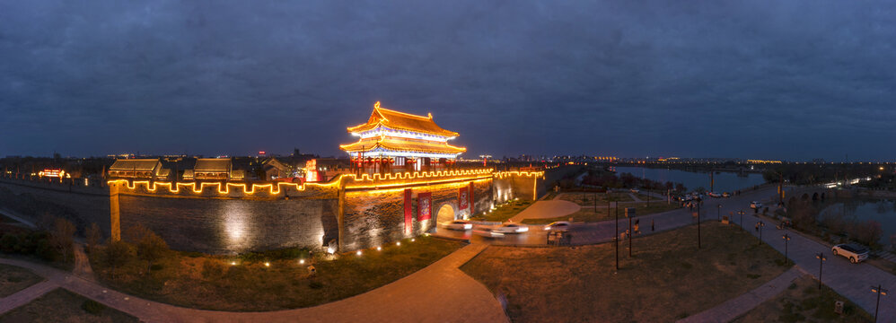 宽幅商丘拱阳门夜色全景