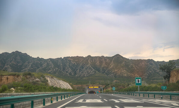 河北高速