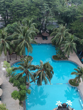 三亚海景房宾馆游泳池