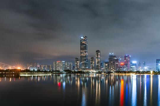 深圳市南山区人才公园夜景