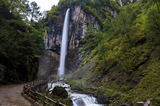 官鹅沟风光