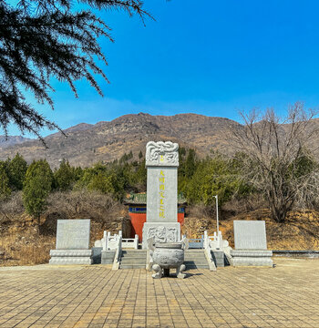 大明周定王陵神道碑