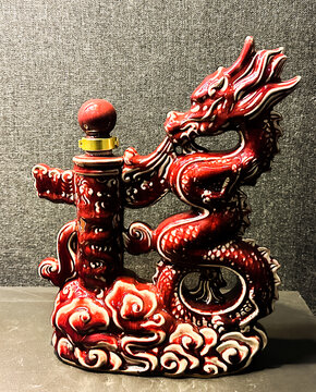 红釉中国龙钧瓷