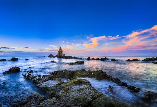 海岛礁石海岸线