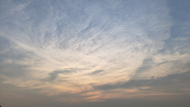 天津塘沽傍晚晚霞天空纪实拍摄