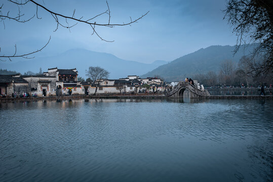 傍晚时分的宏村美景