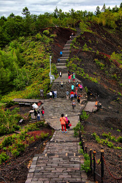 五大连池老黑山火山口