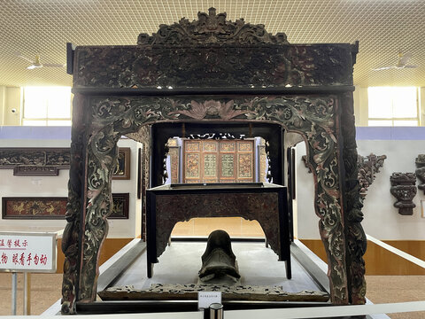 神台佛龛装饰木雕