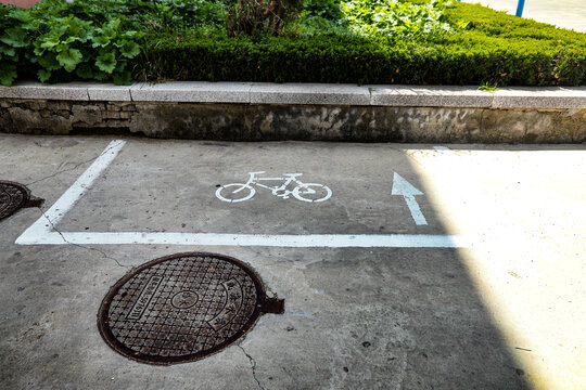 自行车停车位