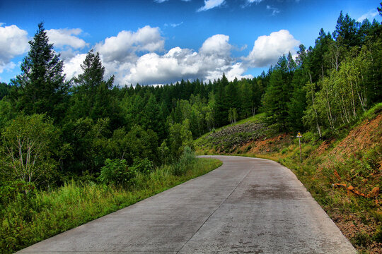 阿尔山草原公路