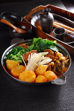 韩式脊骨土豆锅