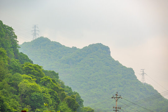 远山电力塔