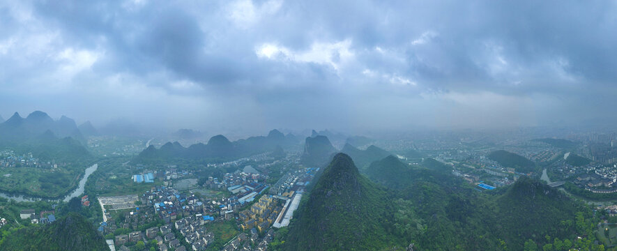 桂林秀峰区云雾全景