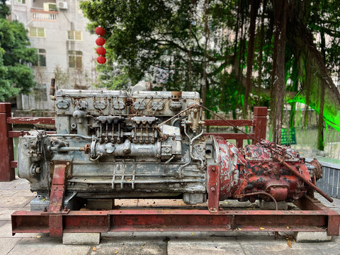 老旧柴油机