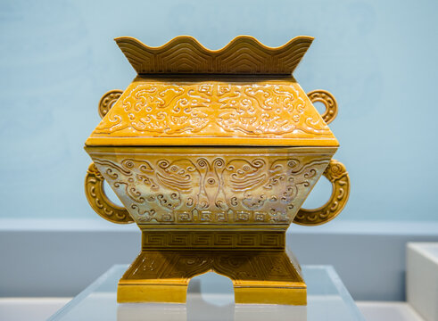 清同治黄釉簋清朝瓷器