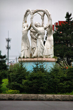 延吉朝鲜族民族雕塑