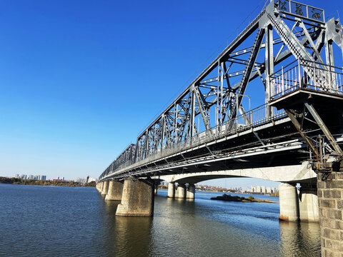 松花江铁路桥
