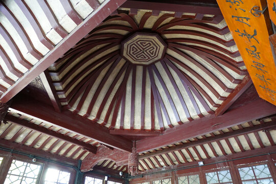 中国传统古建筑屋顶藻井穹顶