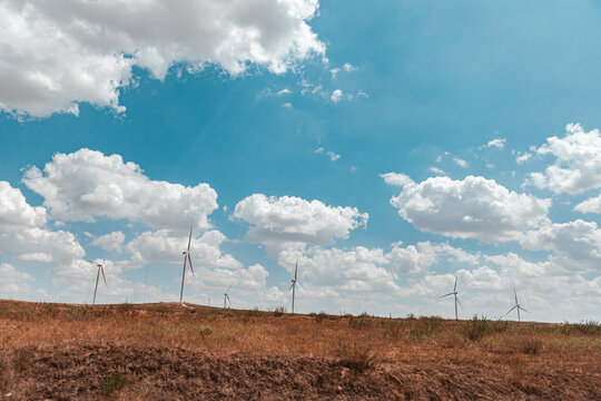 风力发电蓝天白云再生能源