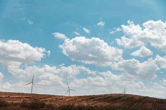 风力发电蓝天白云再生能源