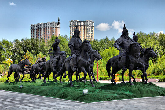 成吉思汗公园雕像一代天骄
