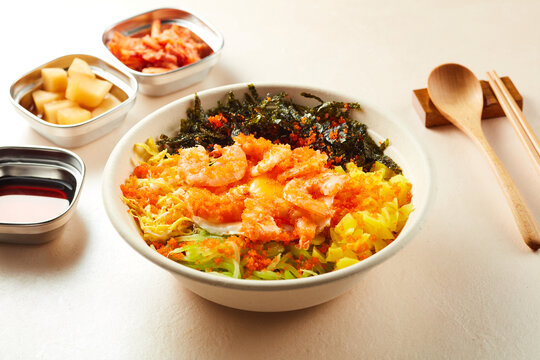 韩式虾仁拌饭