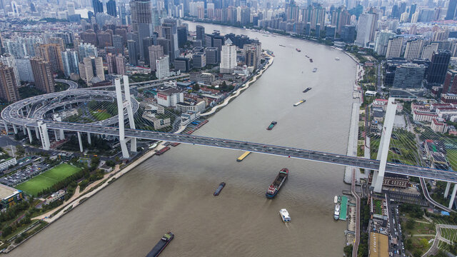黄浦江