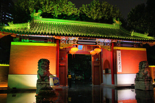 上海交通大学夜景