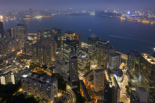 香港鲗鱼涌航拍城市风光夜景