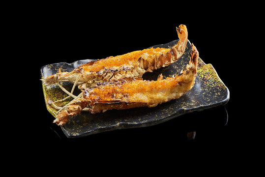 海胆酱焗青龙虾