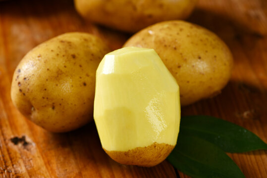 削好的土豆