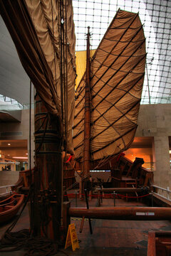 海上丝绸之路中国古木帆船