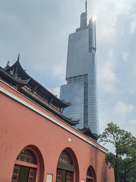 南京紫峰大厦和鼓楼同框