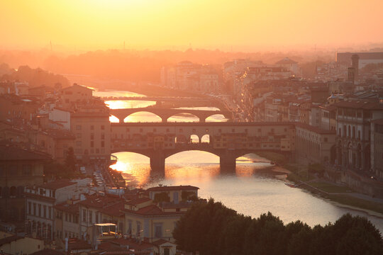 佛罗伦萨老桥的黄昏