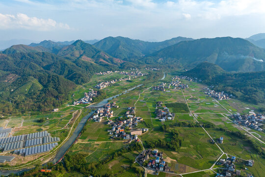 广西蒙山县田园风光夏日景美如画