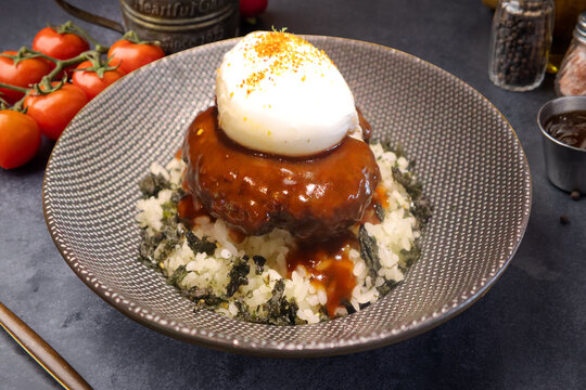 牛肉饼饭