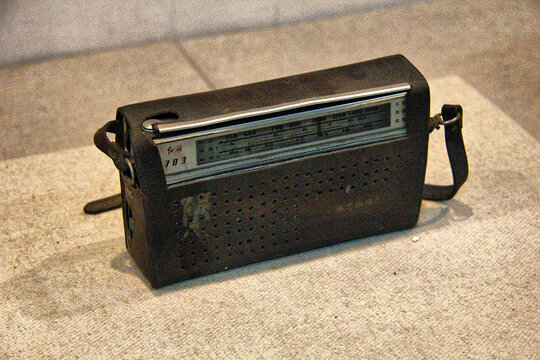 红旗703收音机