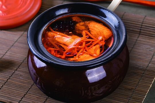 虫草花土鸡汤