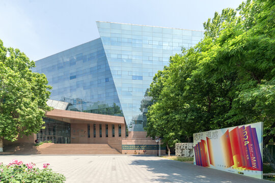 中国传媒大学