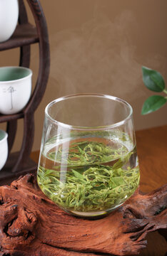 绿茶茶叶泡茶透明茶杯