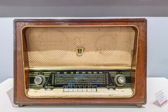 旧式收音机