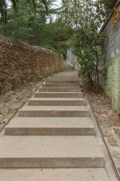奎尔公园前进的台阶