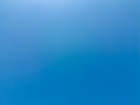 无人机高空航拍的蓝色天空