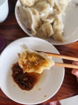 东北酸菜家庭手工水饺