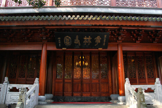 上海龙华寺古建筑