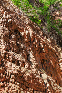 红石崖壁