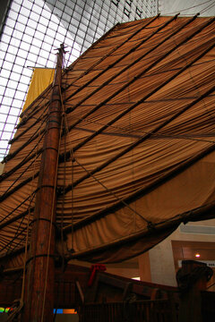 航海博物馆大厅中式帆船模型